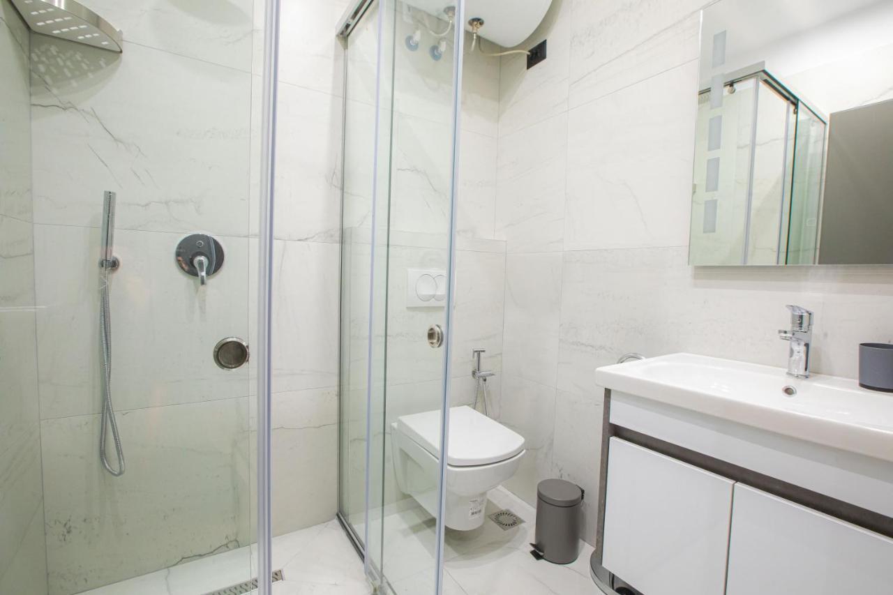 Dea'S Apartaments Tirana Buitenkant foto