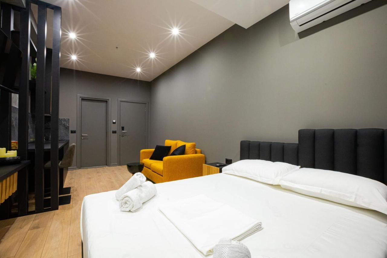 Dea'S Apartaments Tirana Buitenkant foto
