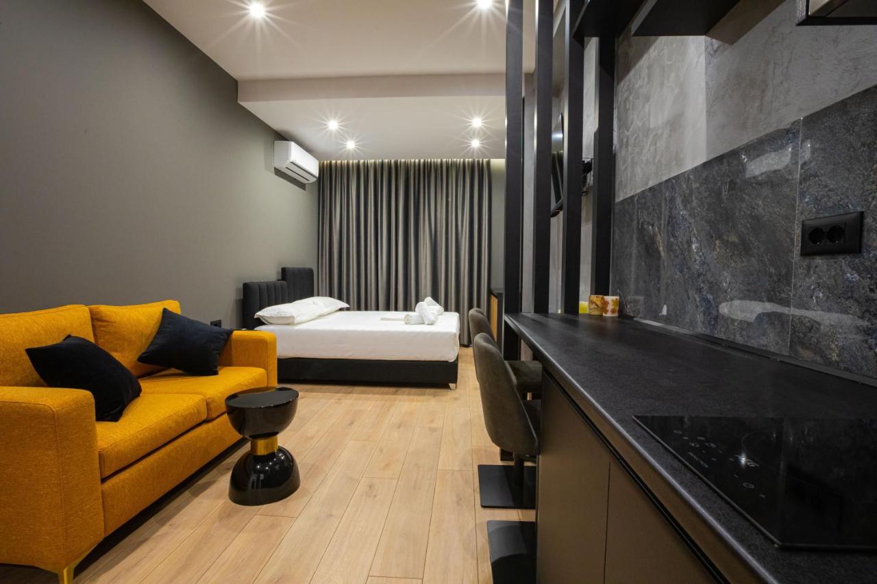 Dea'S Apartaments Tirana Buitenkant foto