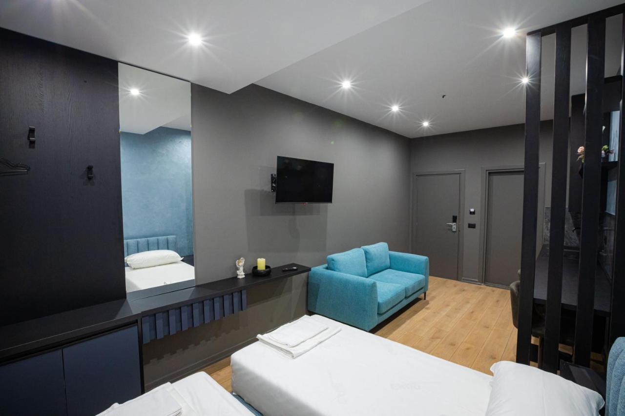 Dea'S Apartaments Tirana Buitenkant foto