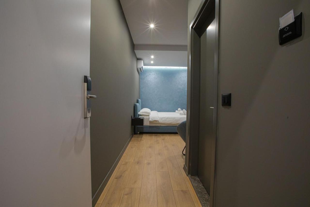 Dea'S Apartaments Tirana Buitenkant foto