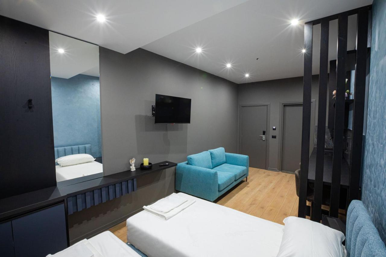 Dea'S Apartaments Tirana Buitenkant foto