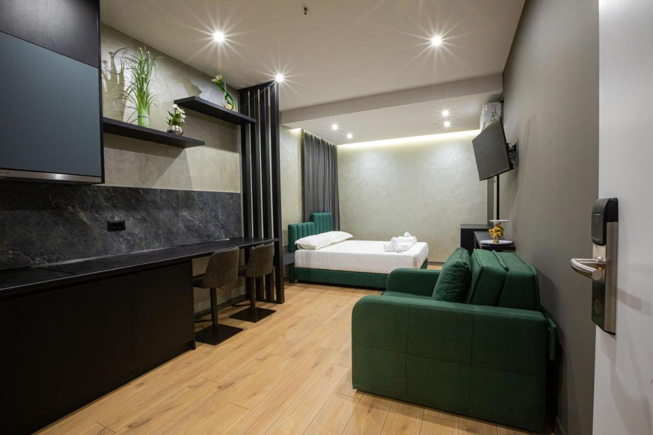 Dea'S Apartaments Tirana Buitenkant foto